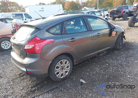 2012 Ford Focus Se z USA, uszkodzony, nr VIN 1FAHP3K26CL220850